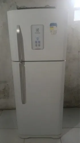 Vendo geladeira funcionando perfeitamente