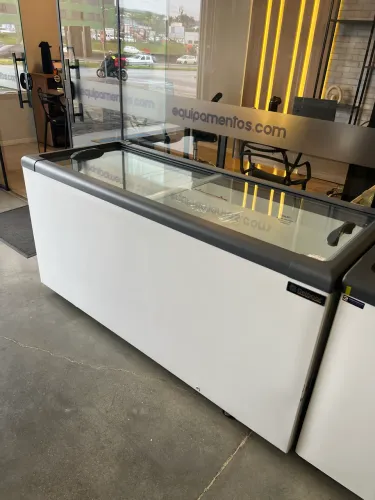 Freezer vertical tampa de vidro 500L Gelopar