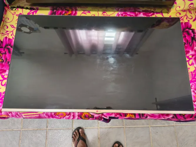 Tv LG 40 polegadas Com Defeito no Display 