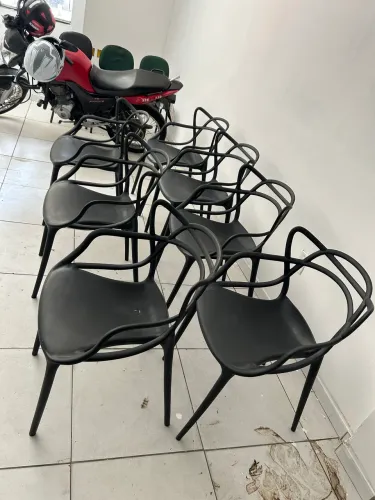 07 CADEIRAS 90,00 CADA