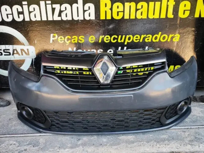 Parachoque dianteiro completo seminovo - Renault Sandero 2015 2016 2017 2018 2019