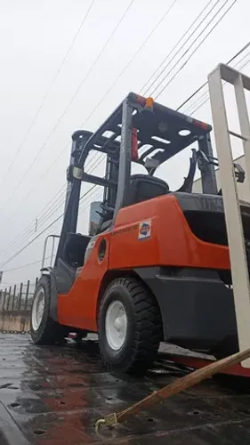 Empilhadeira Toyota 8FG25 2019