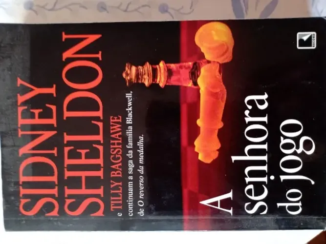 Livro A senhora do Jogo de Sidney Sheldon - em ótimo estado como novo