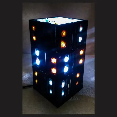 luminária sustentável: design único com fitas de filmadora recicladas!