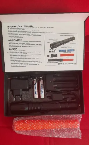 Lanterna de Led Recarregável 