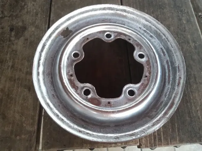 Roda original VW Fusca Kombi 