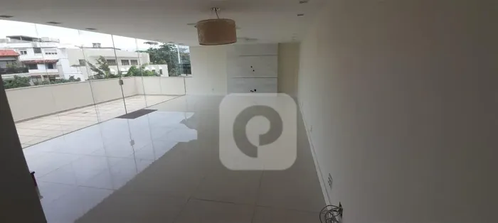 Maravilhosa Cobertura única no Jardim Oceânico