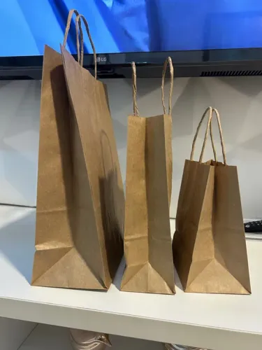 Sacolas em papel Kraft 