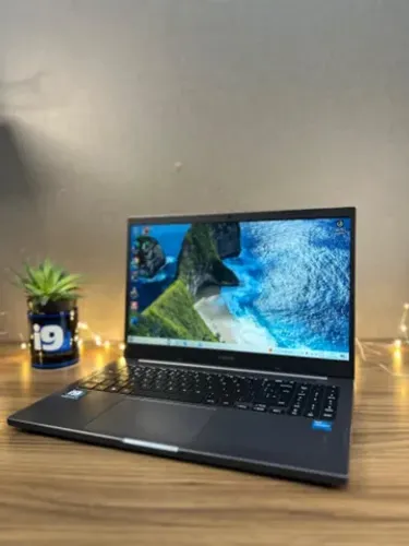 Notebook Samsung Book intel Celeron 8GB 120GB ssd nvme 500GB HD (Seminovo)