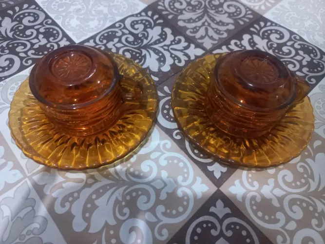 Xicara de café em Vidro Âmbar com 2 peças