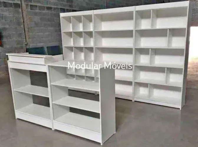 Balcão Caixa Vitrine, Balcão Vitrine, Colmeias e Prateleiras - Completo
