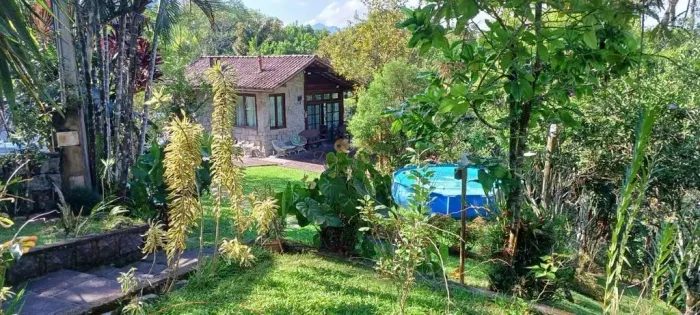 Casa em Condomínio para Venda em Guapimirim, Limoeiro, 2 dormitórios, 2 banheiros, 2 vagas