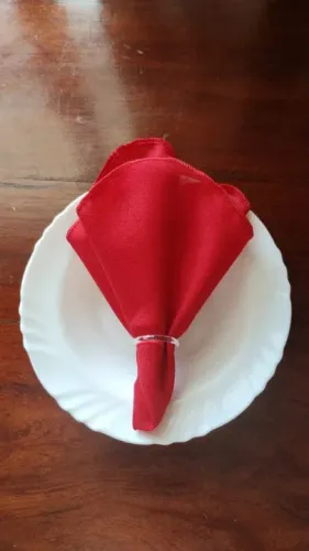 GUARDANAPOS VERMELHOS R$ 5,00.Com Argola
