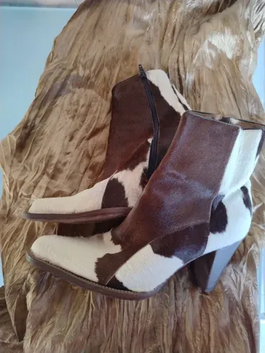 Bota texana couro pelo de vaca n.38