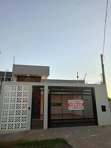 Linda casa com piscina proximo av guaipo