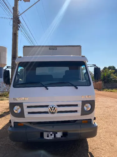 Volkswagen Delivery 8-150 2006 - Baú de Carga - Revisado