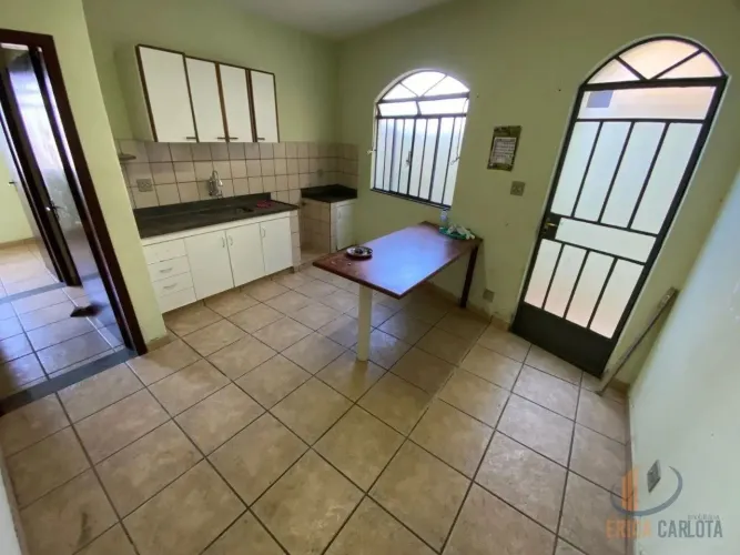Casa para locação de 04 quartos Bairro Santo Antônio, Conselheiro Lafaiete MG