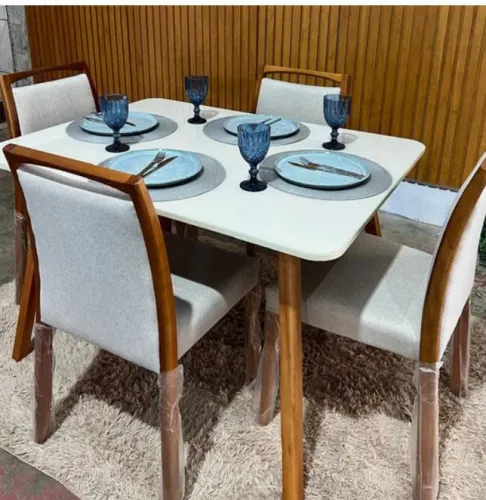 Mesa de jantar Mila com 4 cadeiras madeira maciça 120x90