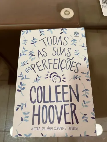 Livro Todas as suas perfeições