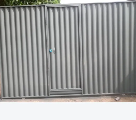 Portão com porta 1100 na chapa preta tamanho padrão