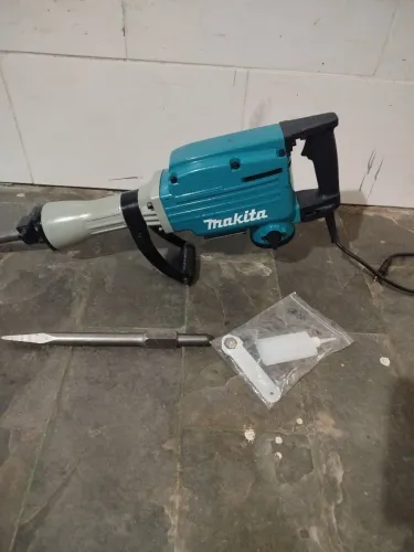 Martelete rompedor demolidor 15 kg Makita 