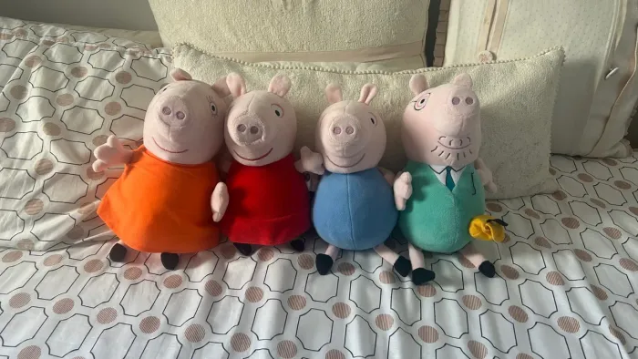 Coleção Original em Pelúcia Família da Peppa Pig