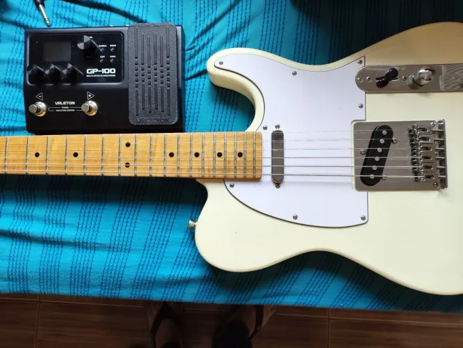 Guitarra Telecaster Tagima TW-55 + Pedal Multi-Efeitos Valeton GP-100