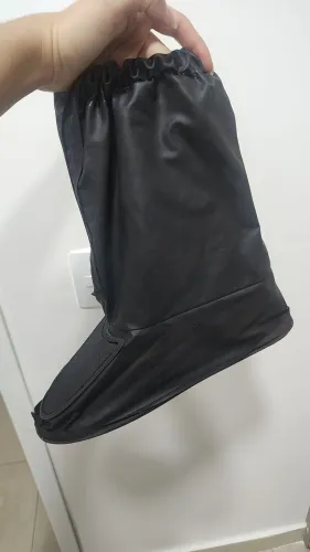 Botas/ capa de chuva