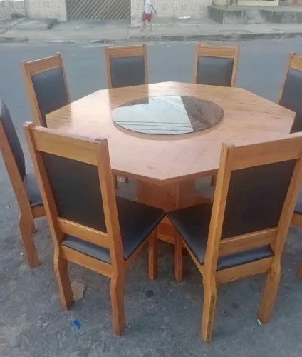 Mesa de 8 lugares octogonal