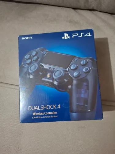 Controle ps4 500 million na caixa