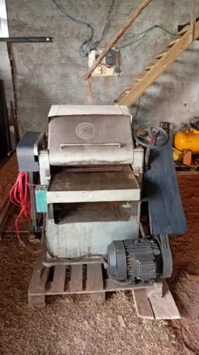 Desengrossadeira Profissional DAMBROZ 600mm largura c/ motor trifásico 7,5CV alta rotação