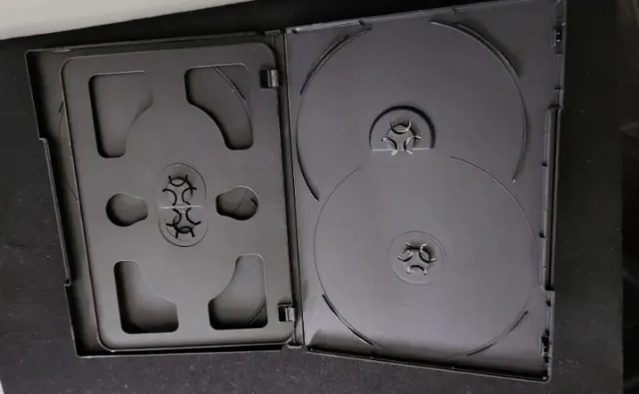 Estojo plástico DVD-BOX sextuplo (para 6 DVD's) preto - CAIXA COM 30