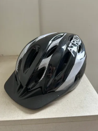 Capacete para Ciclismo MTB 2.0 Viseira Removível e 19 Entradas de Ventilação