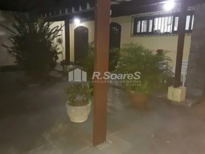 Casa em dois ambientes com 3 quartos em Taquara, na Rua Pico do Papagaio