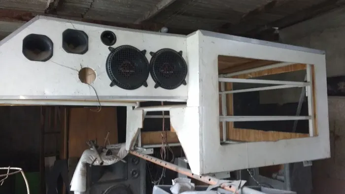 Mini trio para instalar em picape para o carnaval
