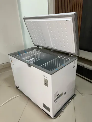 Freezer 198 litros midea novo.