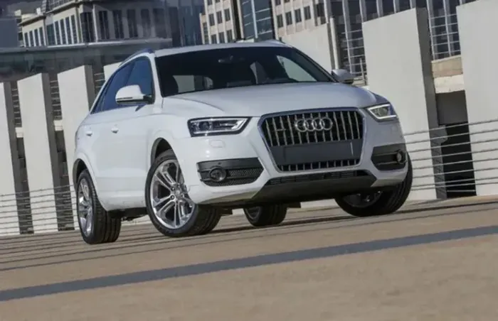 Sucata audi q3 2014