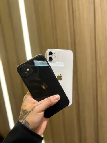 iPhone 11 128GB (Seminovo) Garantia e Nota fiscal 