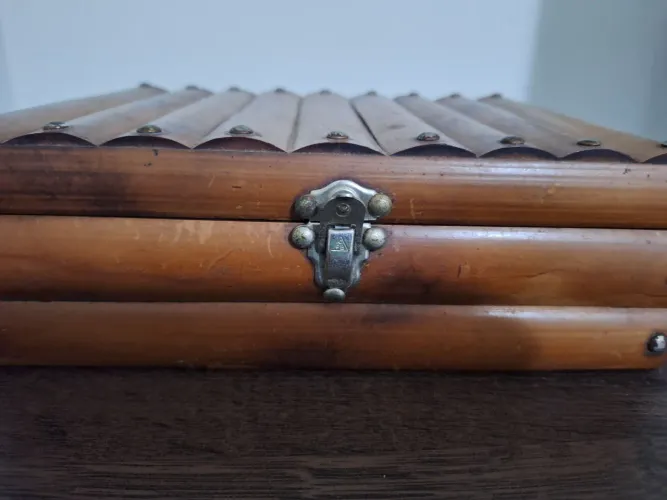 Porta joias antigo decada 70 , caixa em madeira