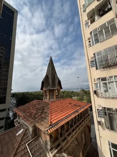 Apartamento para aluguel com 73 metros quadrados com 2 quartos