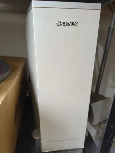 Home Theater Sony com Central(Subwoofer) + 4 Caixas Peq. + 2 Pedestais