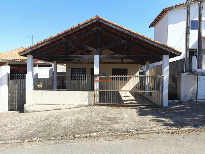Casa em Condomínio à Venda ou Locação em Cotia-SP - 2 Quartos, 2 Salas, 1 Banheiro, 2 Vaga