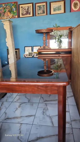 Mesa de madeira 180,00 SÓ A MESA