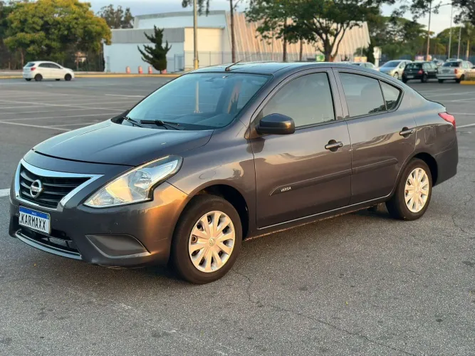 Nissan Versa 1.0 12V Flexstart 4P Mec. 2020