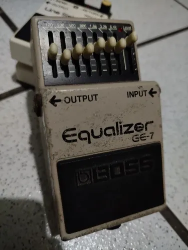 Equalizador Boss GE-7 - Pedal de Guitarra