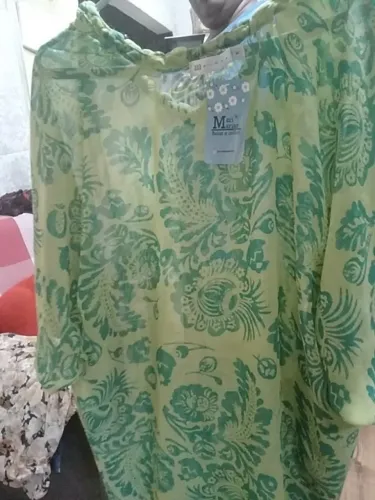 Blusa blusão novo com etiqueta e tudo 48 tamanho para usar com calça de legging