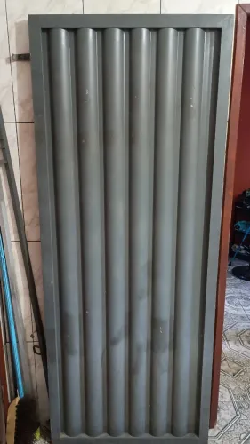 Portão de Metalom - Semi Novo