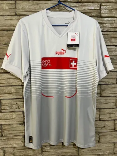 Camiseta Puma Suíça tamanho G