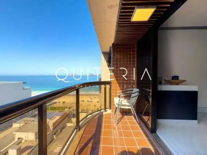 Excelente apart-hotel na orla da praia de Ipanema.