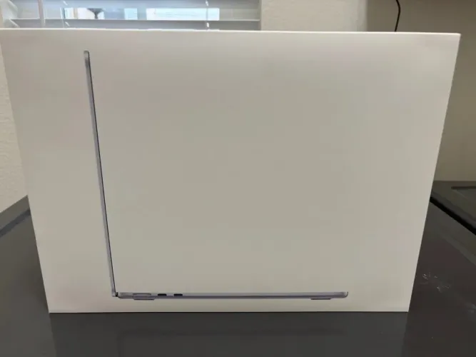 MacBook Air M5 (2026) 13" 512gb / 16gb RAM Sky Blue Lacrado